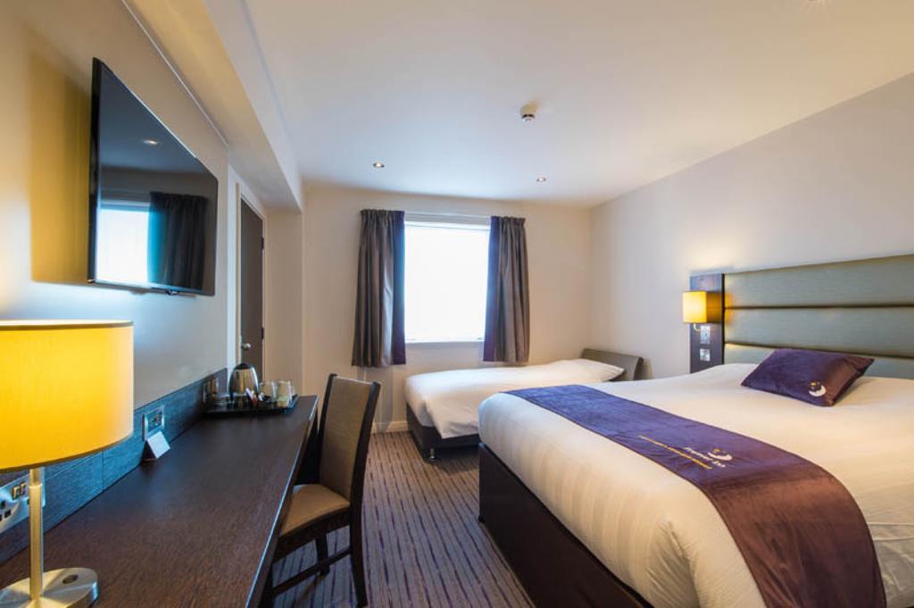 Premier Inn Southampton West Ower Eksteriør bilde